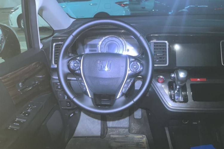 Used Honda Elysion 2016 2.4L Luxury Edition Steering Wheel