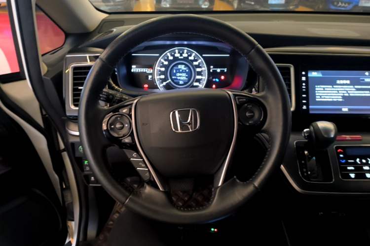 Used Honda Elysion 2016 2.4L Style Edition Steering Wheel