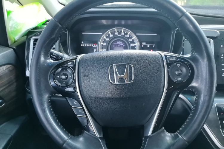 Used Honda Elysion 2016 2.4L Style Edition Steering Wheel