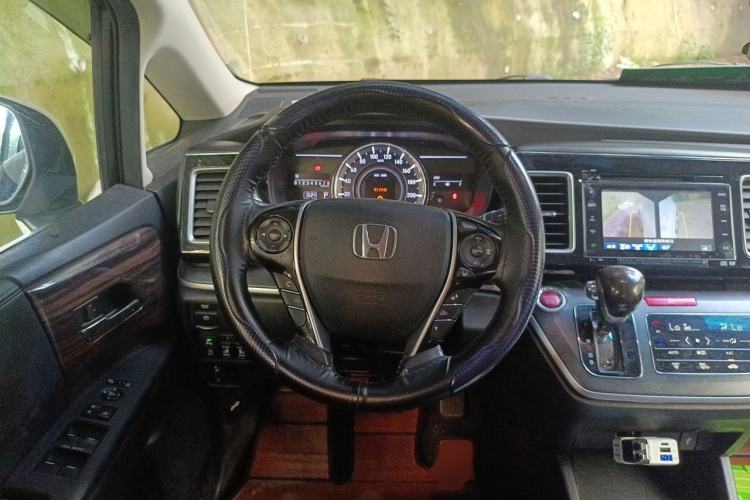Used Honda Elysion 2016 2.4L Supreme Edition Steering Wheel