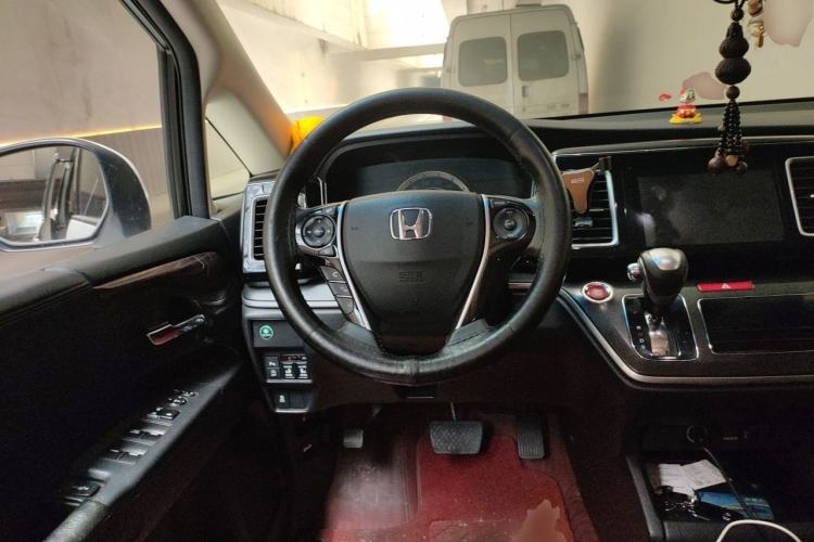 Used Honda Elysion 2016 2.4L Style Edition Steering Wheel