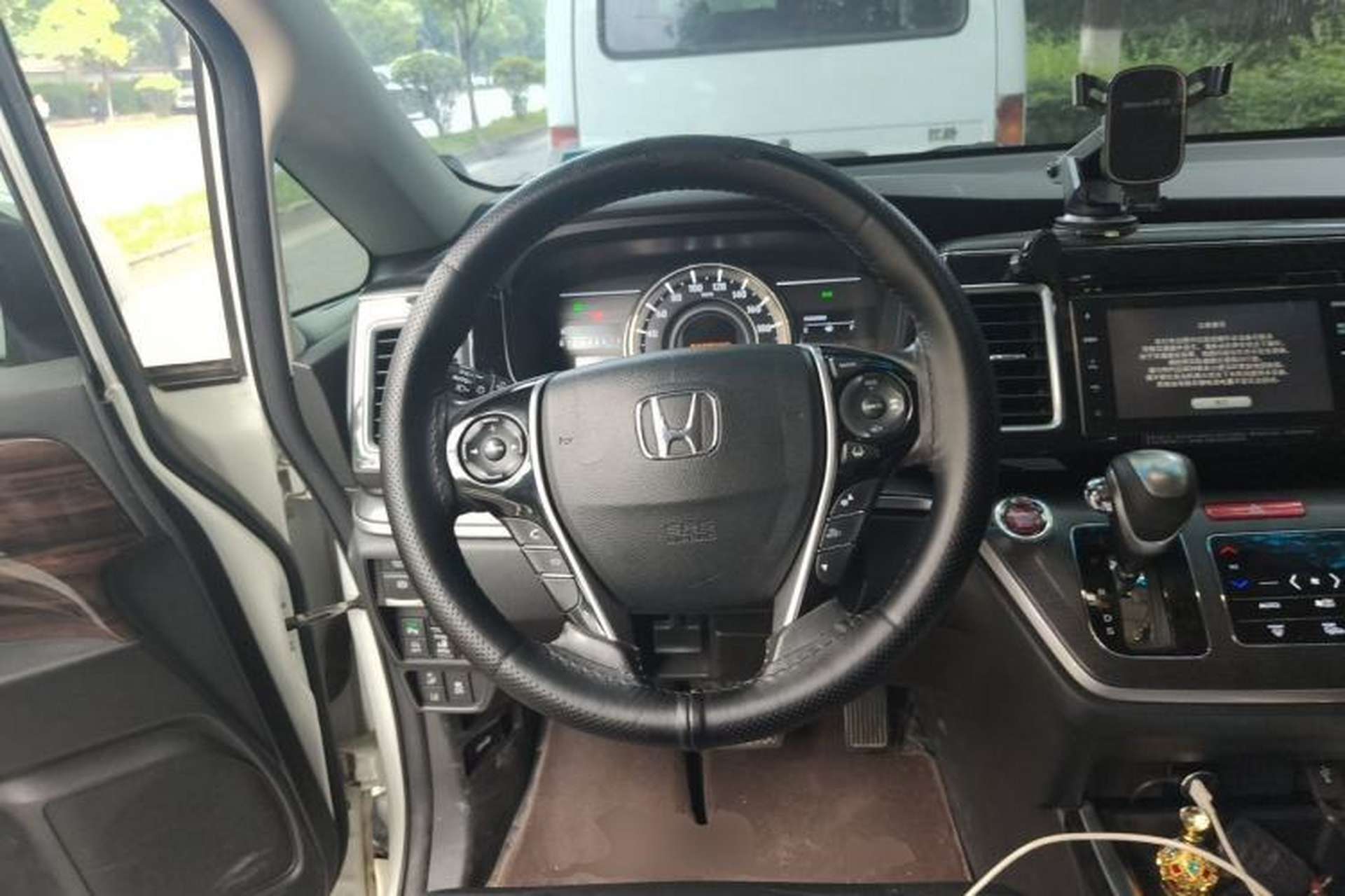 Used Honda Elysion 2016 2.4L Supreme Edition Steering Wheel