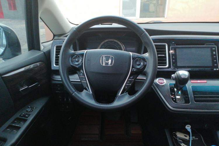 Used Honda Elysion 2016 2.4L Supreme Edition Steering Wheel