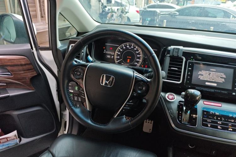 Used Honda Elysion 2016 2.4L Supreme Edition Steering Wheel