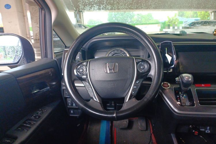 Used Honda Elysion 2016 2.4L Style Edition Steering Wheel