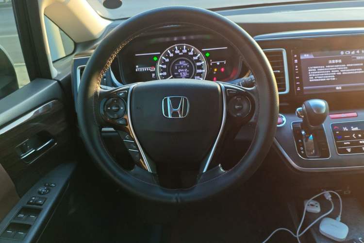 Used Honda Elysion 2016 2.4L Comfort Edition Steering Wheel