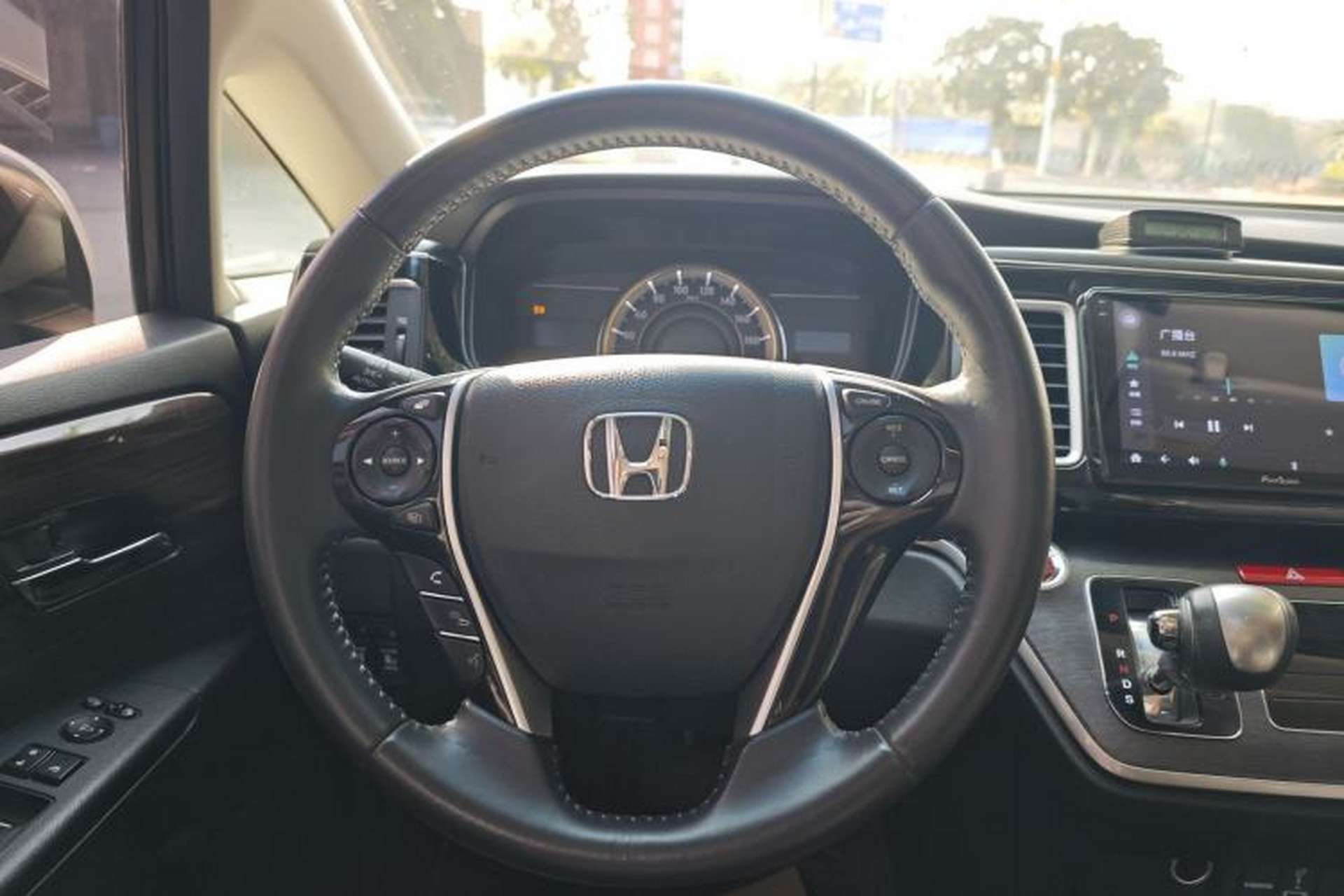 Used Honda Elysion 2016 2.4L Style Edition Steering Wheel