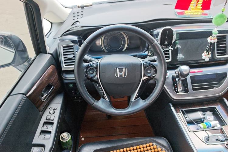 Used Honda Elysion 2016 2.4L Style Edition Steering Wheel
