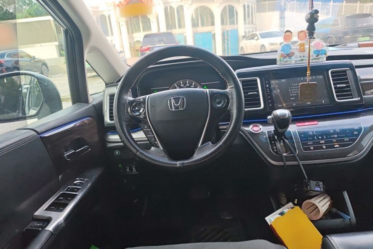 Used Honda Elysion 2016 2.4L Style Edition Steering Wheel
