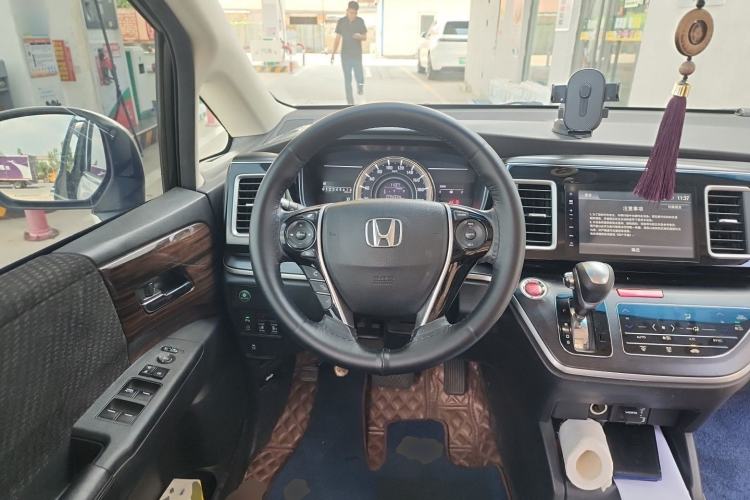 Used Honda Elysion 2016 2.4L Comfort Edition Steering Wheel