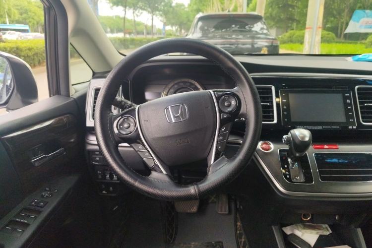 Used Honda Elysion 2016 2.4L Supreme Edition Steering Wheel