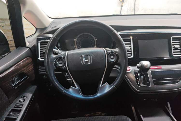 Used Honda Elysion 2016 2.4L Comfort Edition Steering Wheel