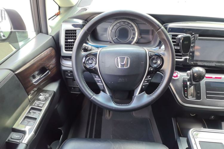 Used Honda Elysion 2016 2.4L Supreme Edition Steering Wheel