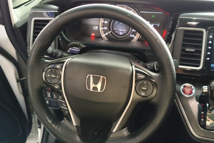 Used Honda Elysion 2016 2.4L Style Edition Steering Wheel