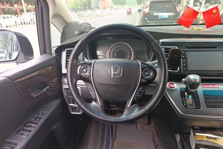 Used Honda Elysion 2016 2.4L Supreme Edition Steering Wheel