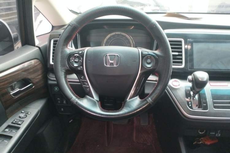 Used Honda Elysion 2016 2.4L Style Edition Steering Wheel