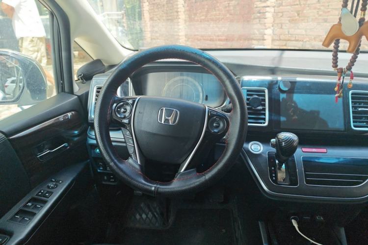 Used Honda Elysion 2016 2.4L Style Edition Steering Wheel