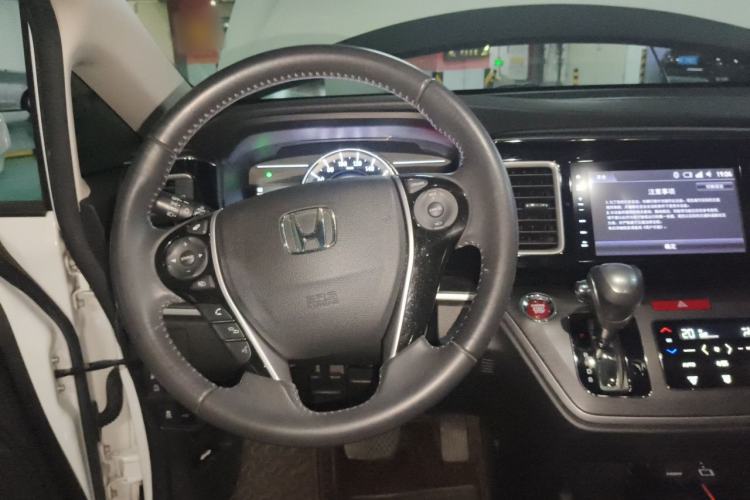 Used Honda Elysion 2016 2.4L Style Edition Steering Wheel
