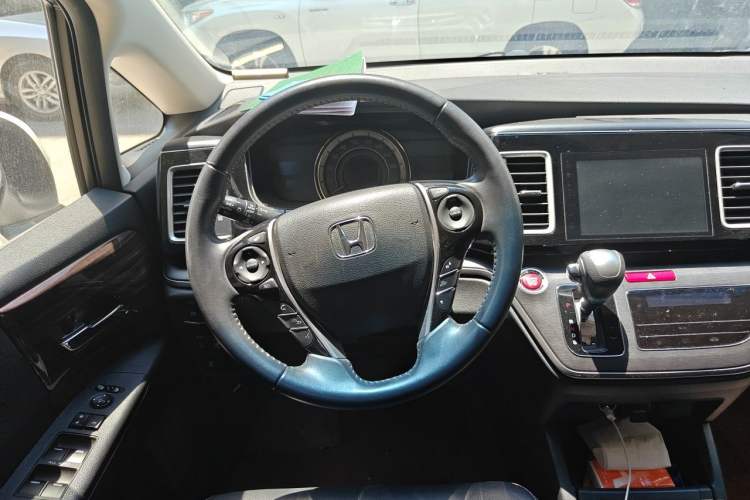 Used Honda Elysion 2016 2.4L Luxury Edition Steering Wheel