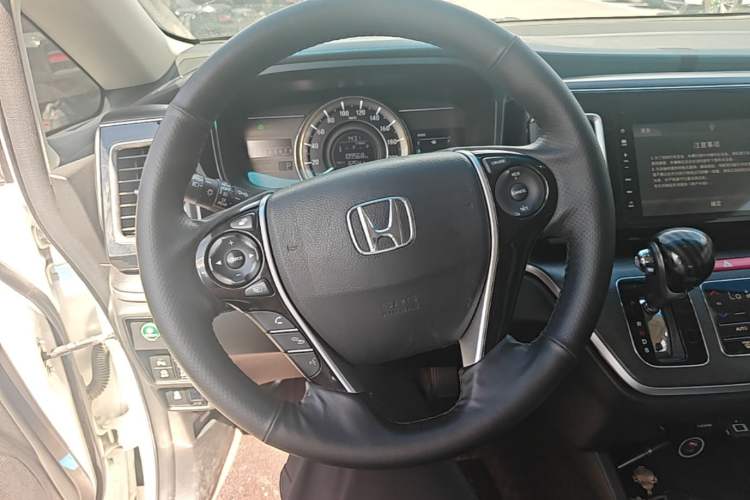 Used Honda Elysion 2016 2.4L Style Edition Steering Wheel