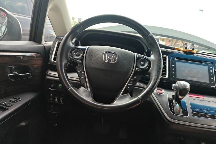 Used Honda Elysion 2016 2.4L Luxury Edition Steering Wheel
