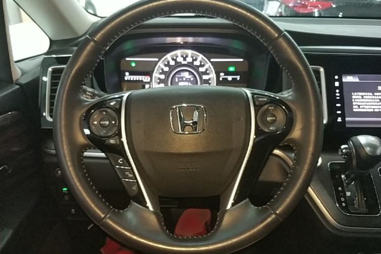Used Honda Elysion 2016 2.4L Style Edition Steering Wheel