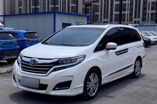 Used Honda Elysion 2016 2.4L Luxury Edition