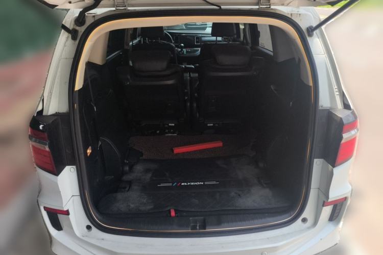 Used Honda Elysion 2016 2.4L Luxury Edition Trunk
