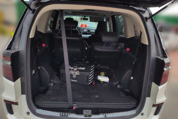 Used Honda Elysion 2016 2.4L Style Edition Trunk