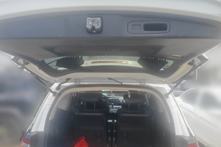 Used Honda Elysion 2016 2.4L Luxury Edition Trunk