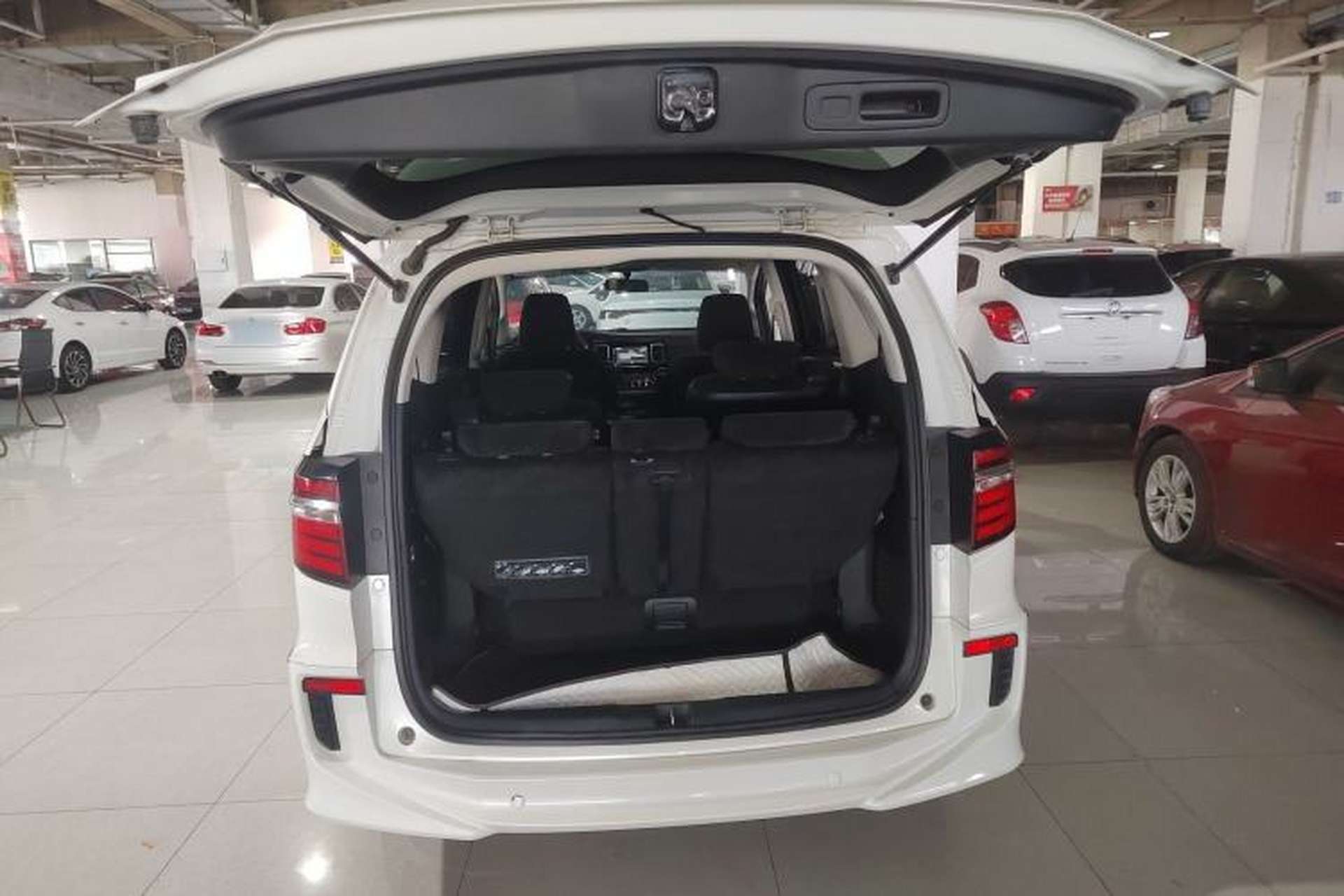 Used Honda Elysion 2016 2.4L Classic Edition Trunk
