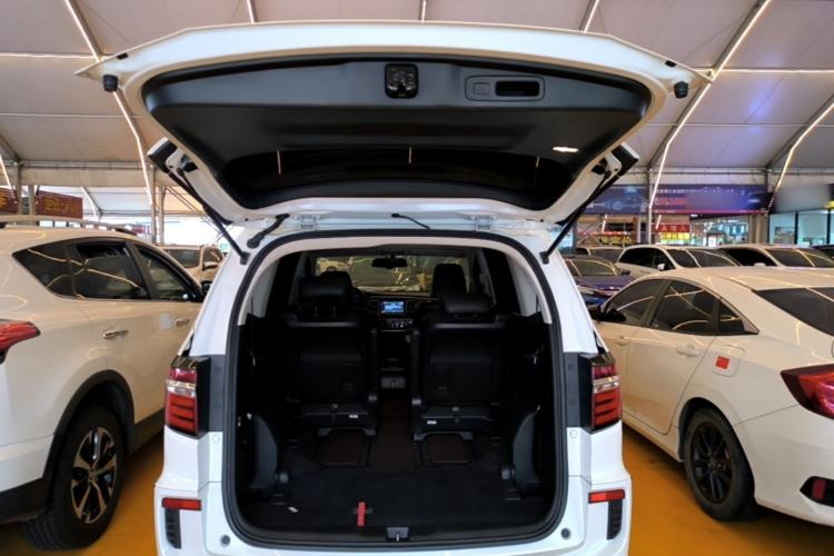 Used Honda Elysion 2016 2.4L Style Edition Trunk