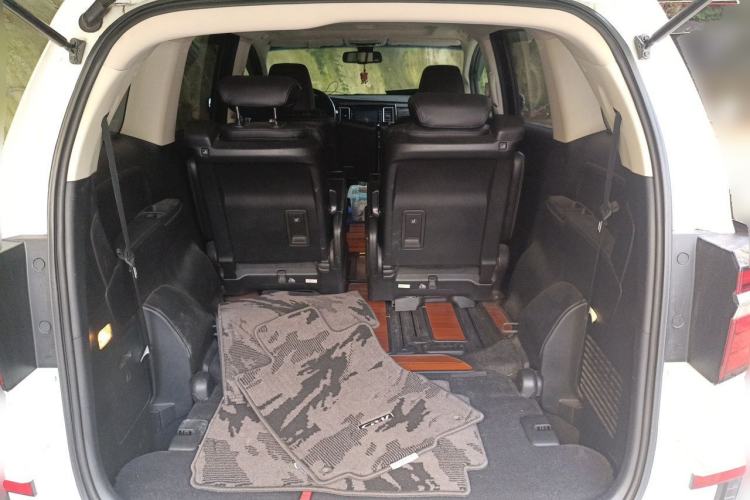 Used Honda Elysion 2016 2.4L Supreme Edition Trunk