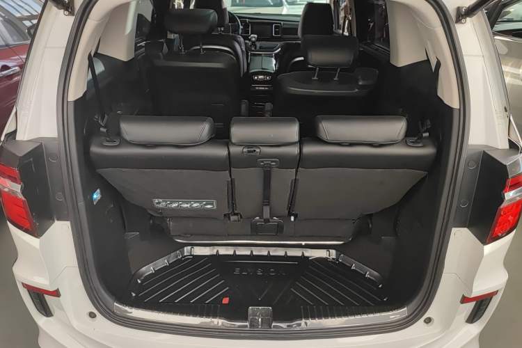 Used Honda Elysion 2016 2.4L Style Edition Trunk