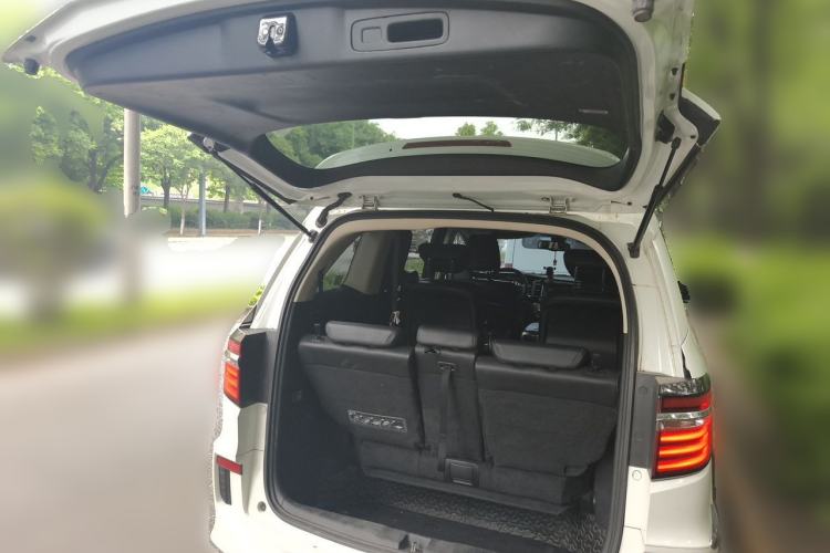 Used Honda Elysion 2016 2.4L Supreme Edition Trunk