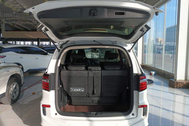 Used Honda Elysion 2016 2.4L Supreme Edition Trunk
