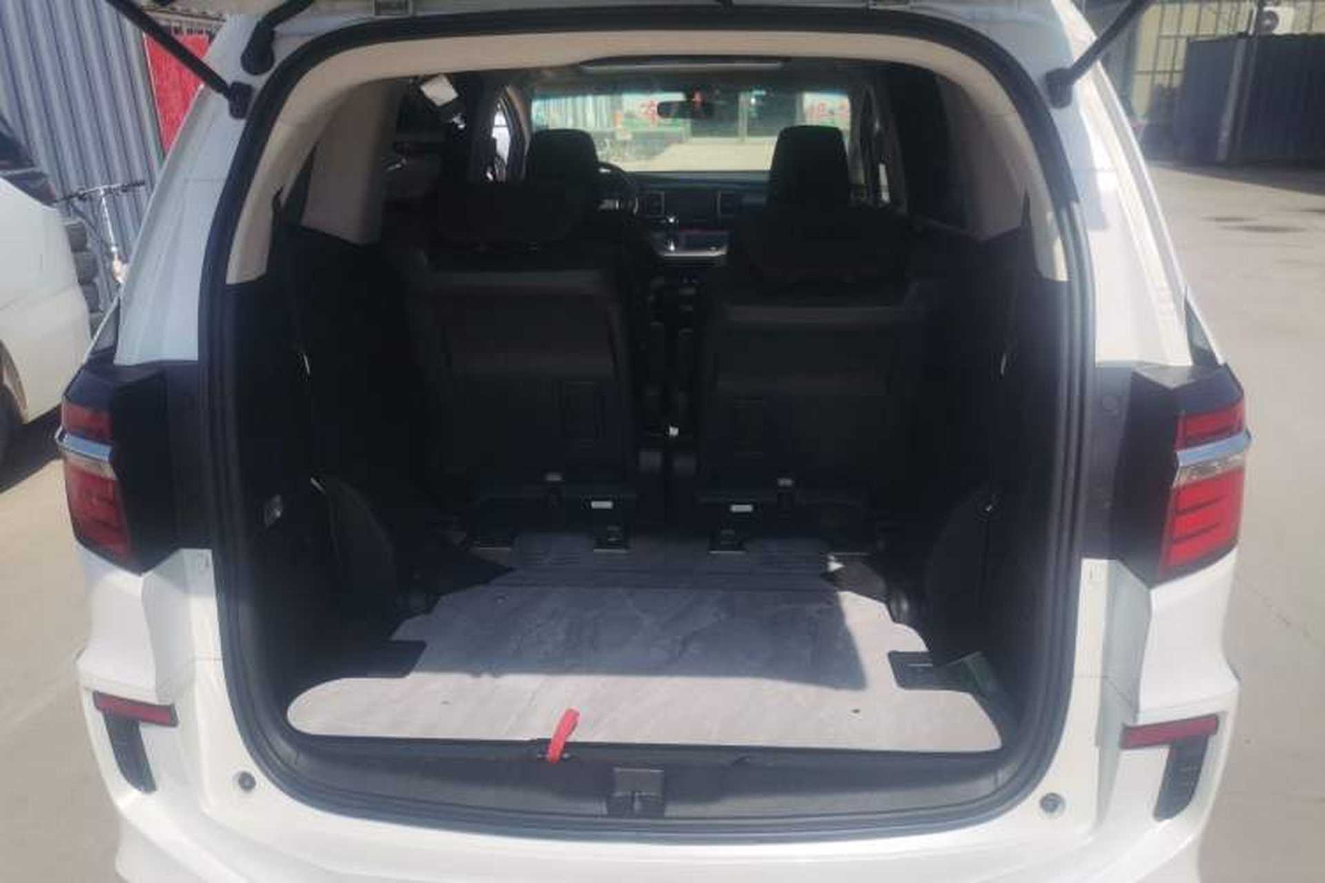 Used Honda Elysion 2016 2.4L Classic Edition Trunk