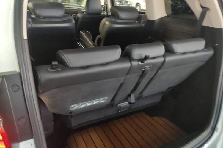 Used Honda Elysion 2016 2.4L Luxury Edition Trunk