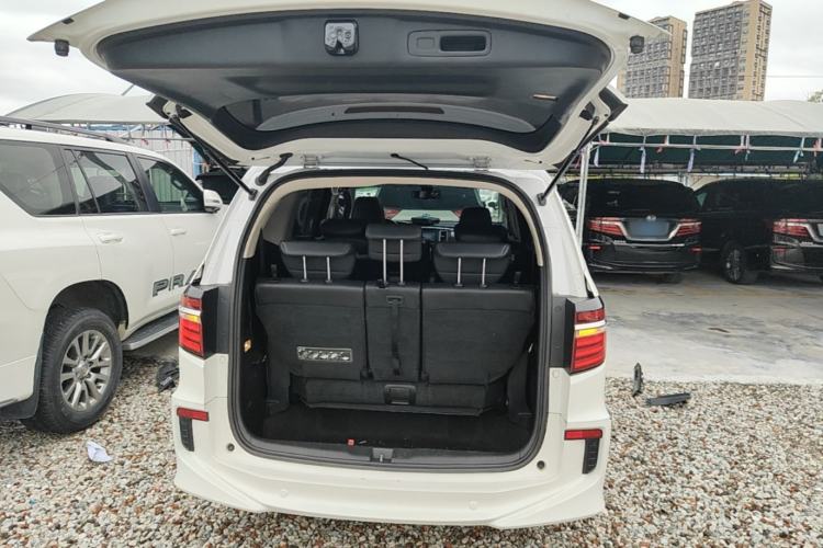 Used Honda Elysion 2016 2.4L Supreme Edition Trunk