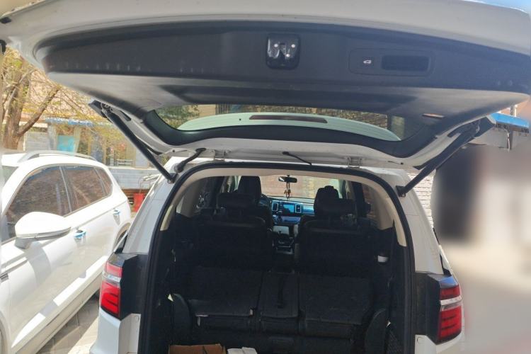 Used Honda Elysion 2016 2.4L Style Edition Trunk