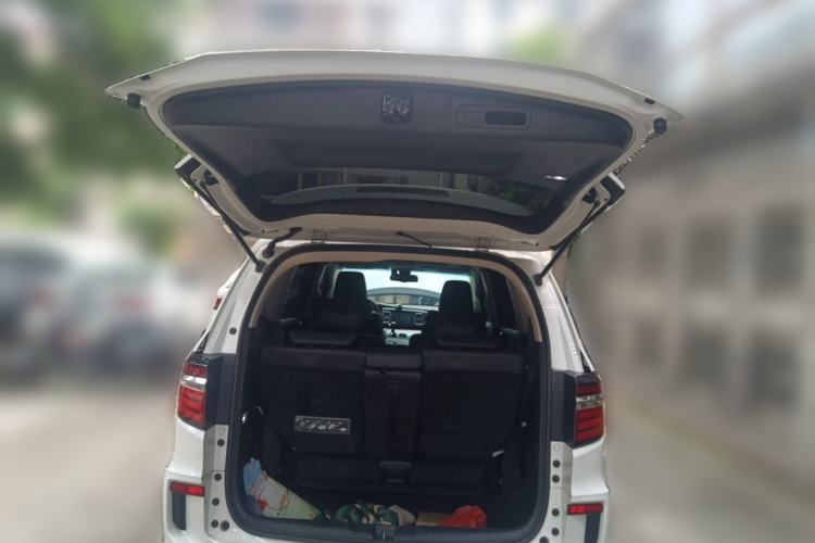 Used Honda Elysion 2016 2.4L Supreme Edition Trunk