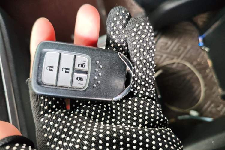 Used Honda Elysion 2016 2.4L Supreme Edition Vehicle Key