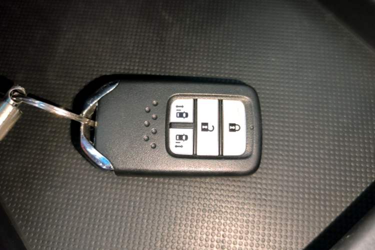Used Honda Elysion 2016 2.4L Comfort Edition Vehicle Key