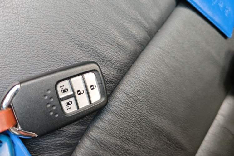 Used Honda Elysion 2016 2.4L Luxury Edition Vehicle Key