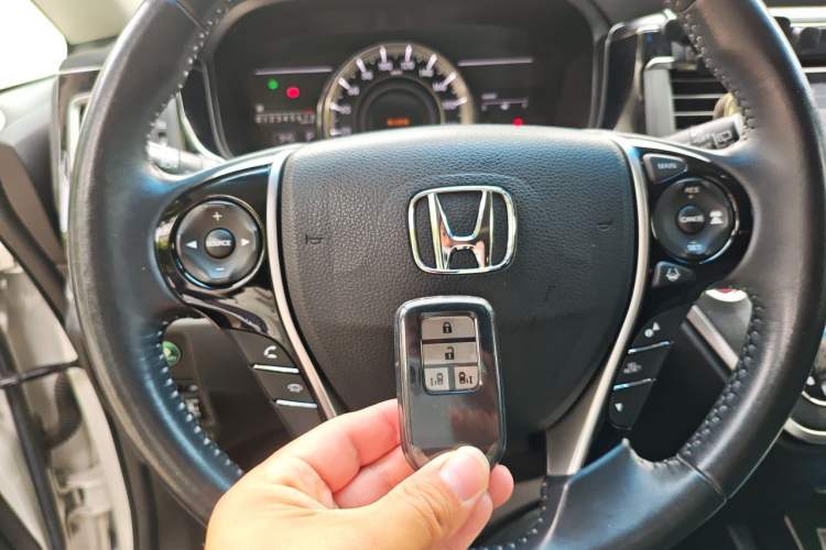 Used Honda Elysion 2016 2.4L Supreme Edition Vehicle Key