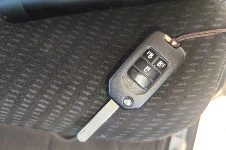 Used Honda Elysion 2016 2.4L Classic Edition Vehicle Key