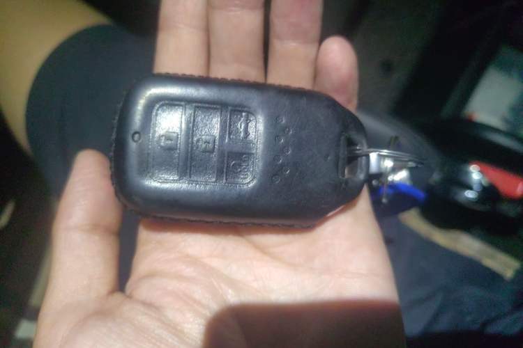 Used Honda Elysion 2016 2.4L Supreme Edition Vehicle Key