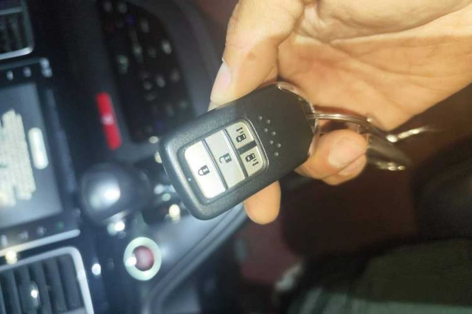 Used Honda Elysion 2016 2.4L Supreme Edition Vehicle Key