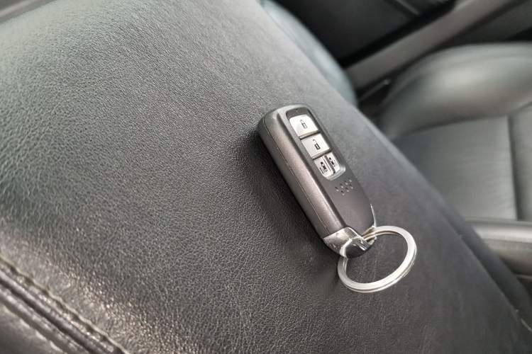 Used Honda Elysion 2016 2.4L Supreme Edition Vehicle Key