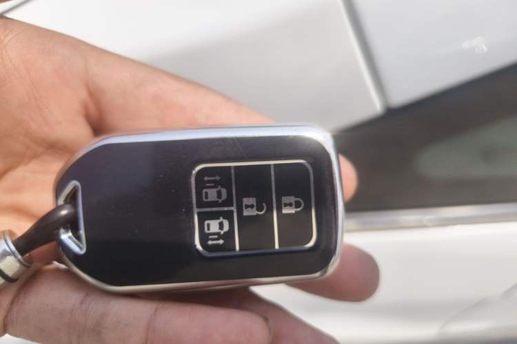 Used Honda Elysion 2016 2.4L Luxury Edition Vehicle Key